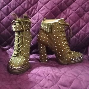 Gianni bini  studded boots. Size 7